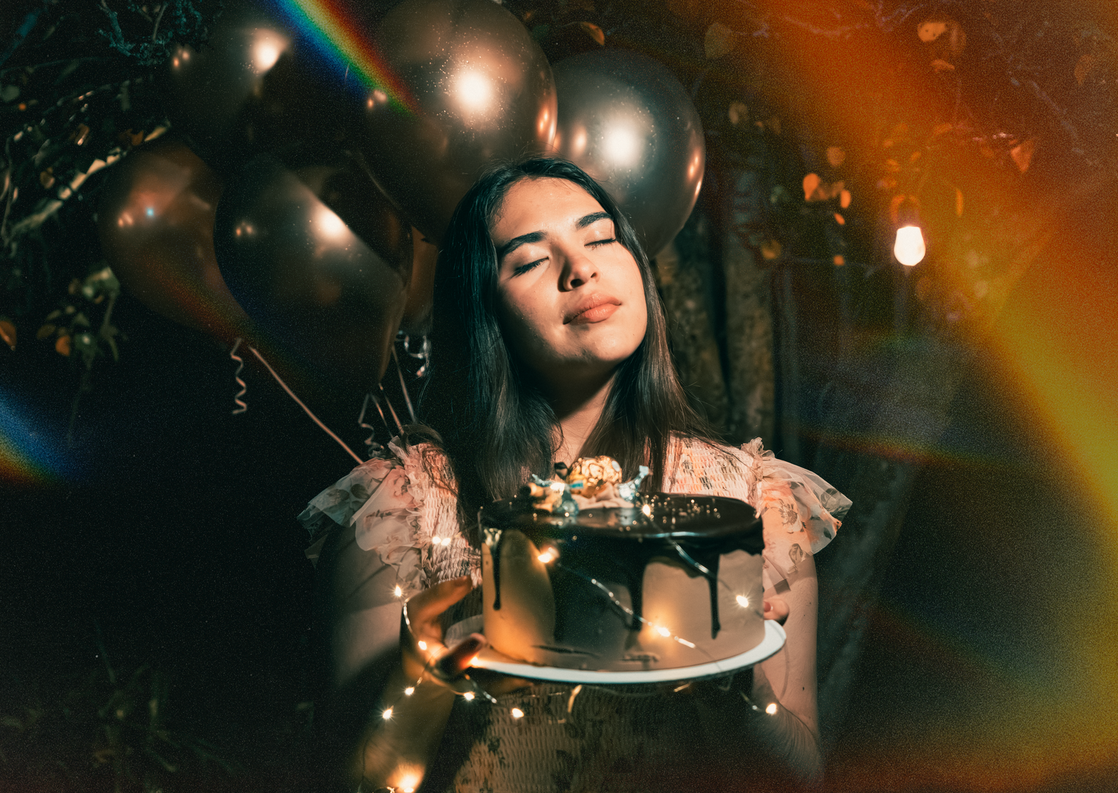 Frida Arantza con pastel de XV